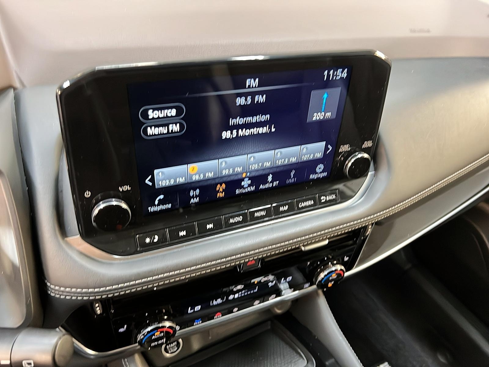 Nissan Rogue SL CUIR TOIT PANO NAV 4RM 2023 - image #18