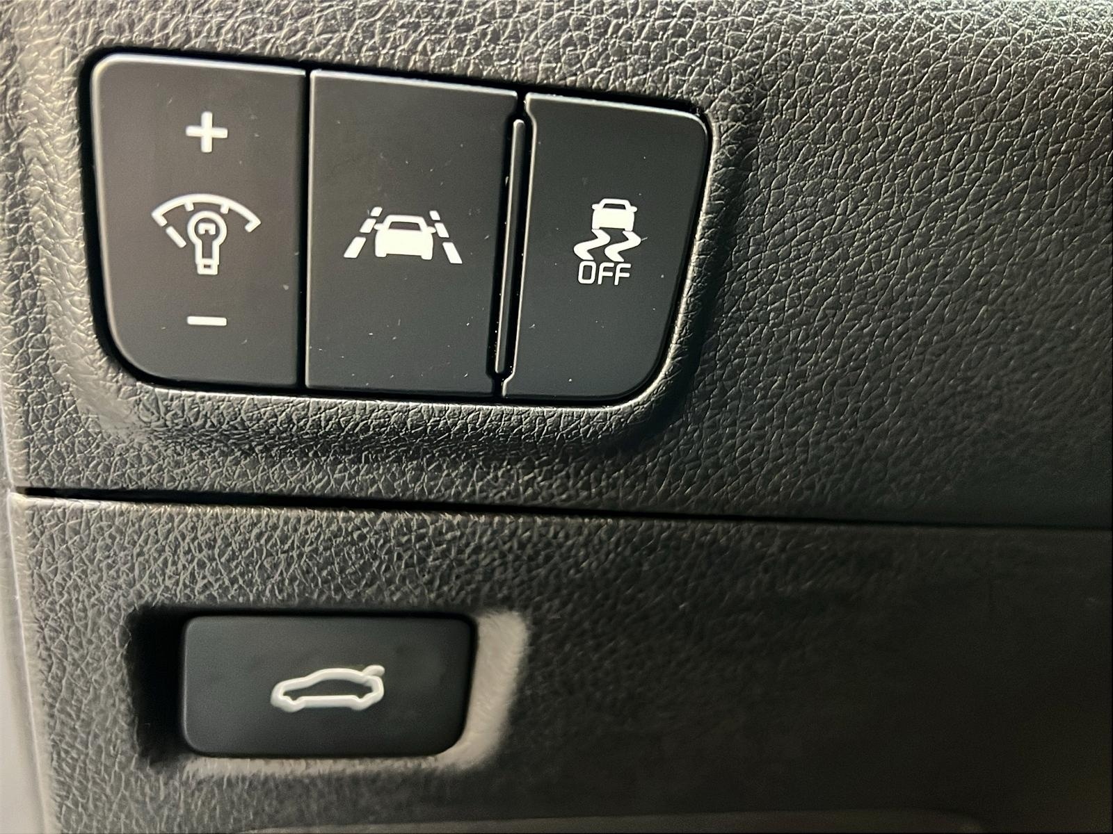 Kia K5 GT LINE CUIR TOIT PANO NAV 2023 - image #22