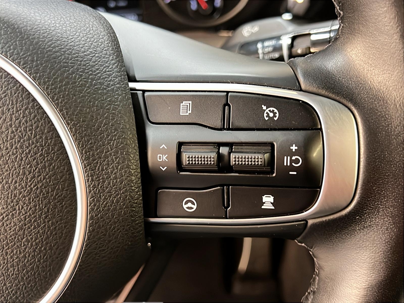 Kia K5 GT LINE CUIR TOIT PANO NAV 2023 - image #20