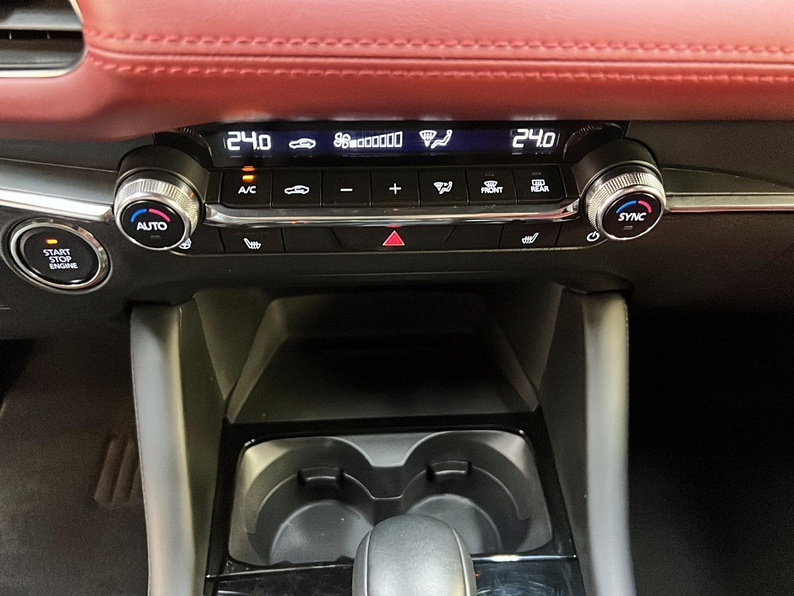 Mazda Mazda3 Sport GT TURBO CUIR TOIT NAV 4RM 2025 - image #16