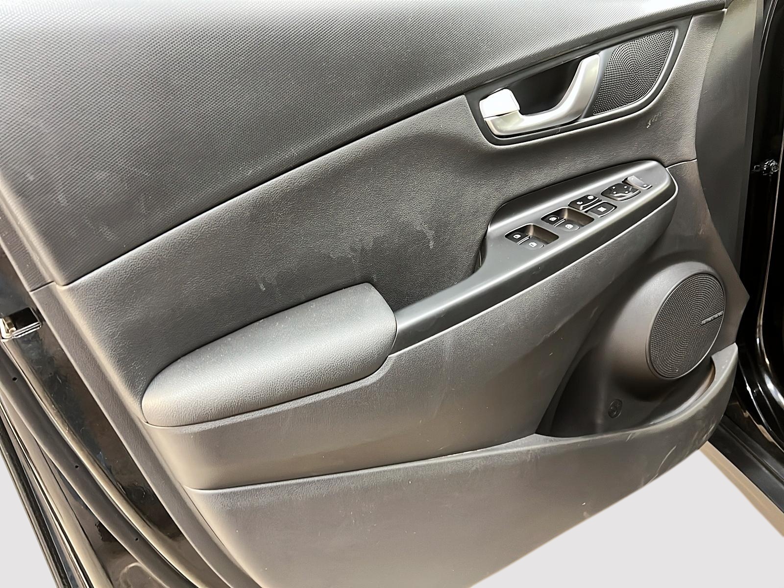 Hyundai Kona EV ULTIMATE CUIR TOIT NAV 2023 - image #24