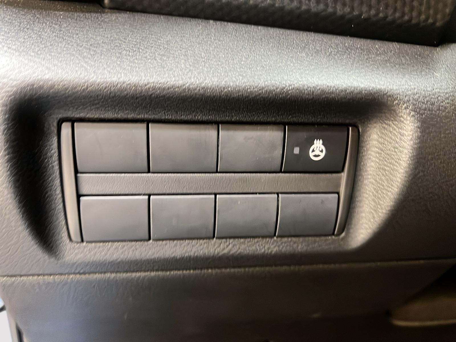 Nissan Kicks SV 2023 - image #20