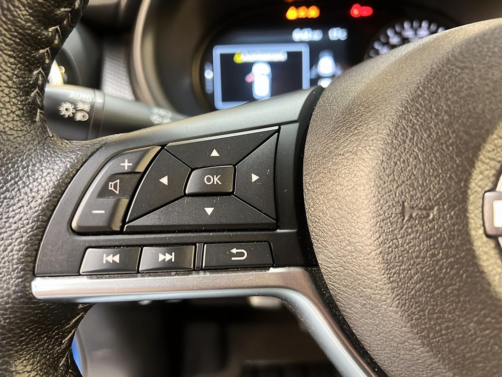 Nissan Kicks SV 2023 - image #19