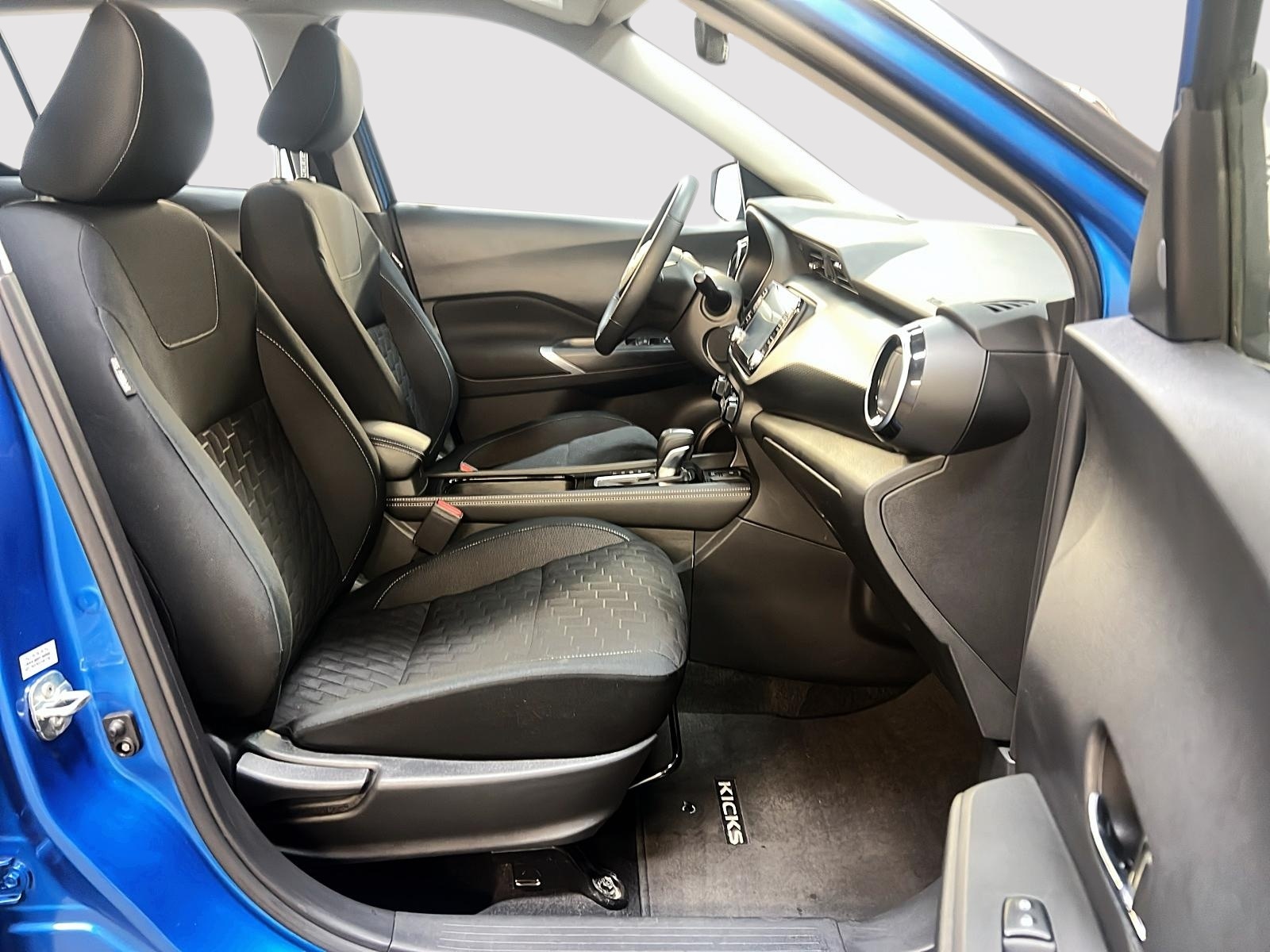 Nissan Kicks SV 2023 - image #8