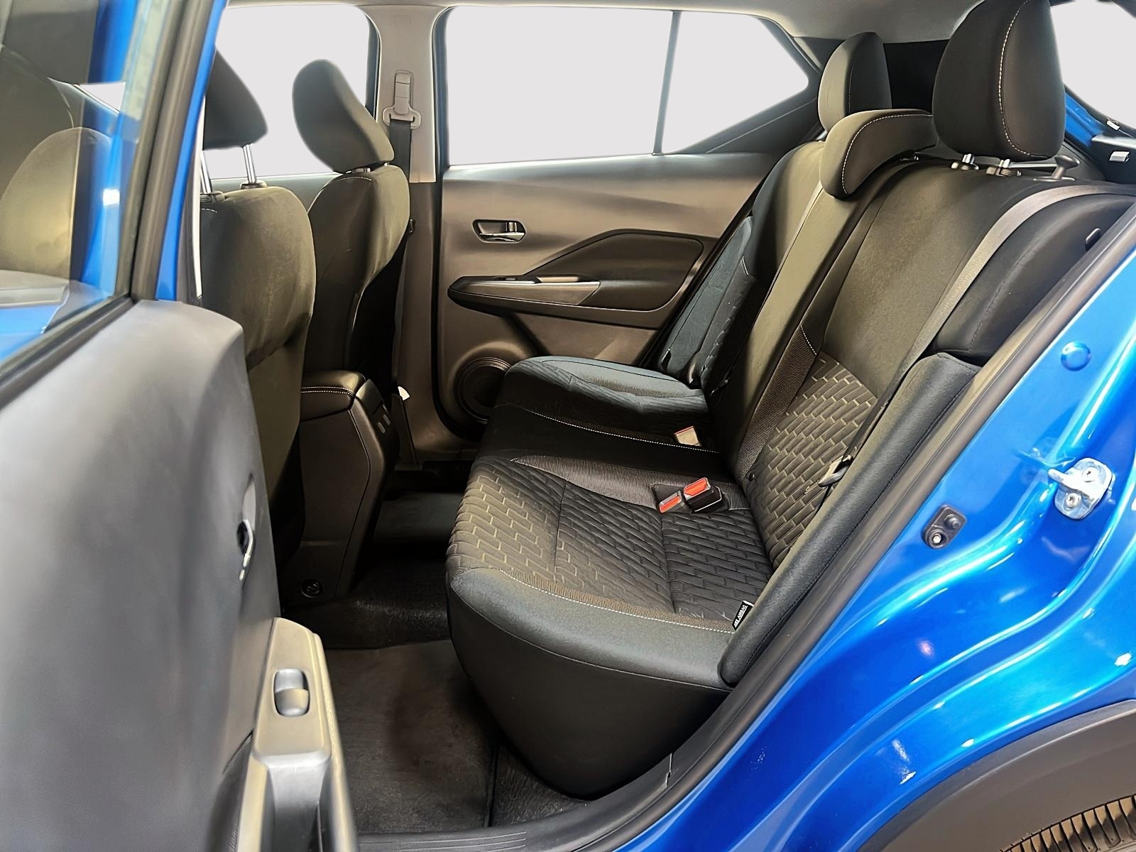 Nissan Kicks SV 2023 - image #9