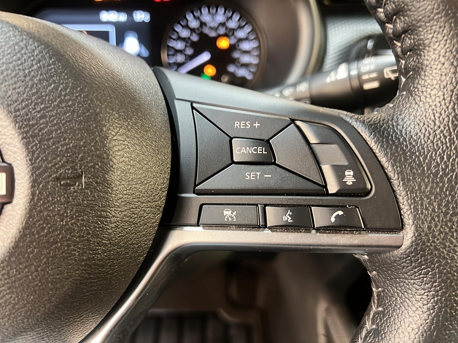 Nissan Kicks SV 2023 - image #18
