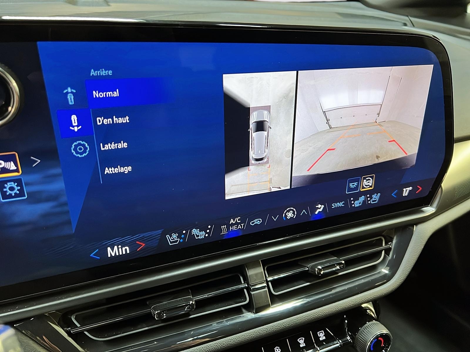 Chevrolet Equinox EV 2RS NAV 2025 - image #17
