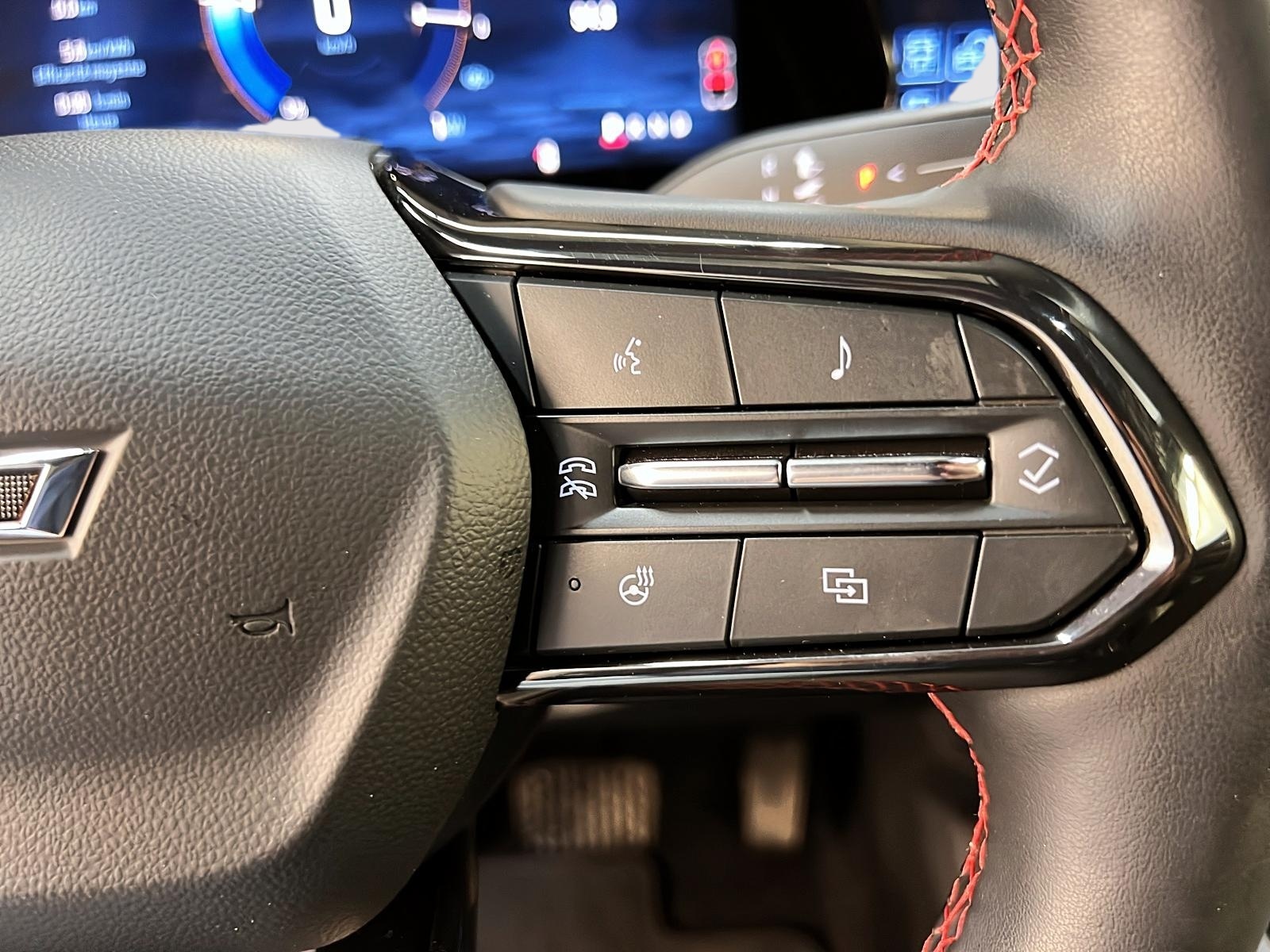 Chevrolet Equinox EV 2RS 2025 - image #19