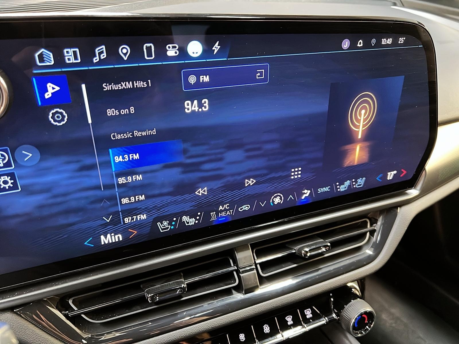 Chevrolet Equinox EV 2RS NAV 2025 - image #16