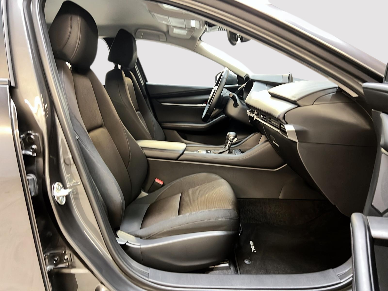 Mazda Mazda3 GS 2025 — photo 8