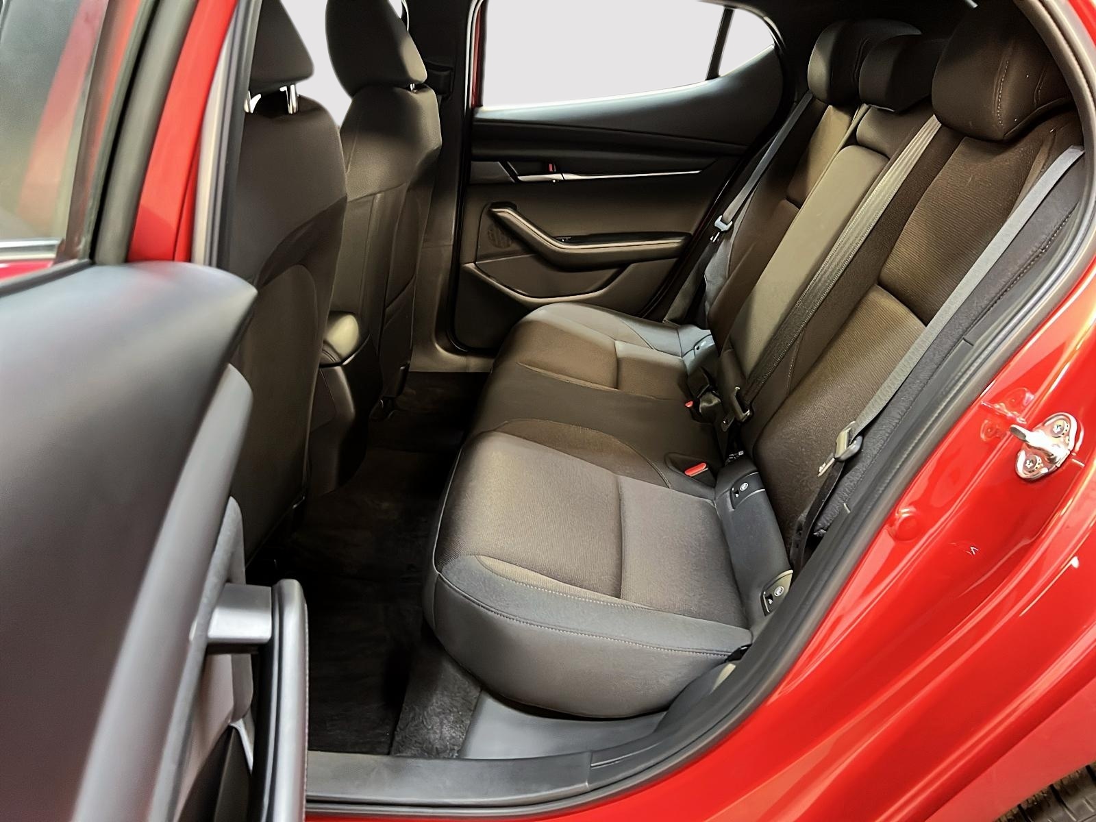 Mazda Mazda3 Sport 2025 - Image #9