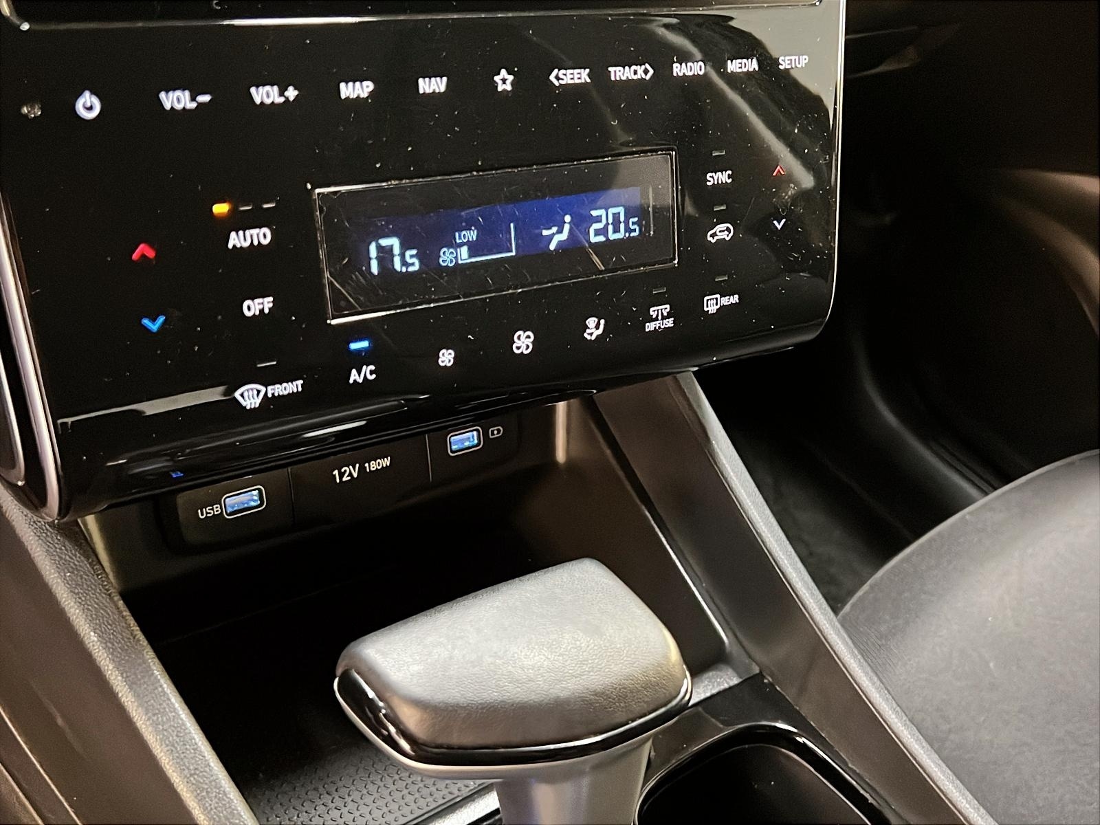 Hyundai Tucson PREFERRED NAV 4RM 2024 - image #14