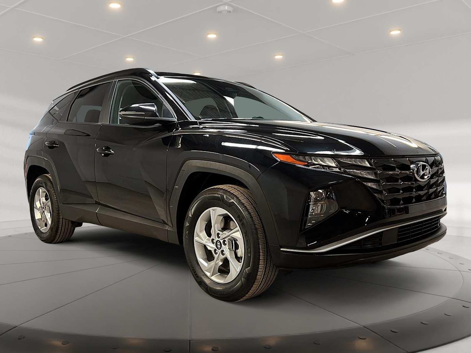 Hyundai Tucson PREFERRED NAV 4RM 2024 - image #3