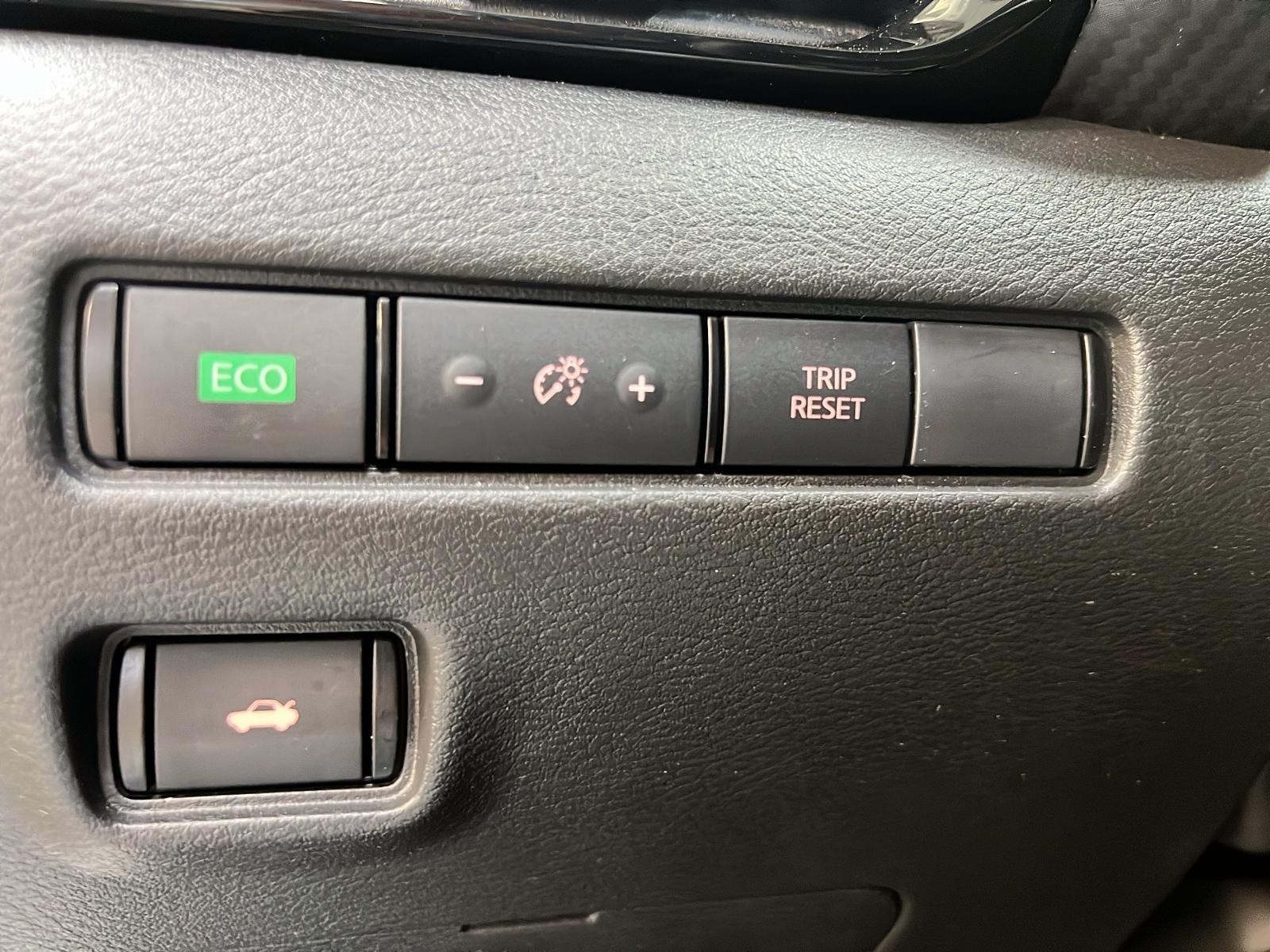 Nissan Sentra SV TOIT 2024 - image #21