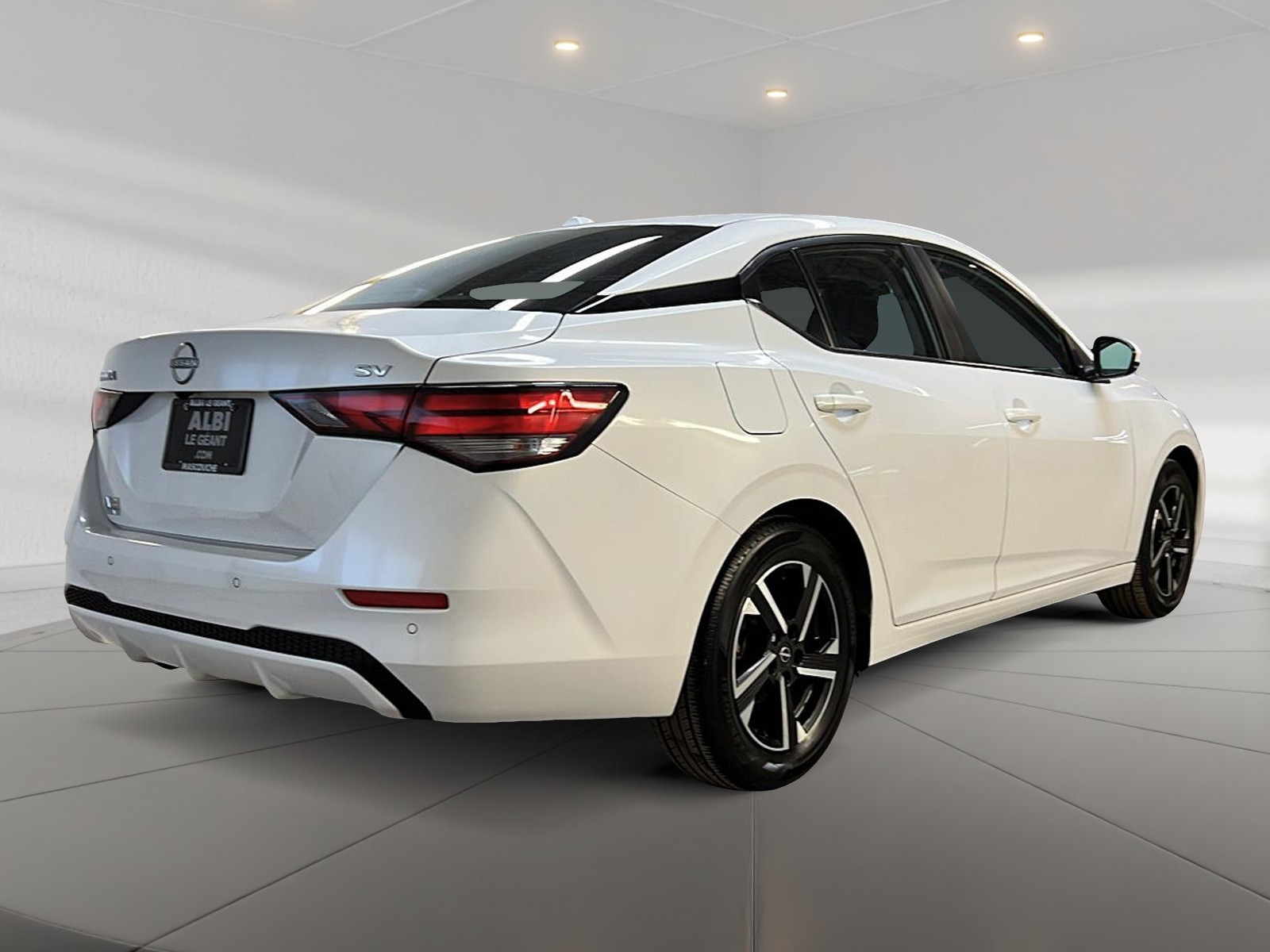 Nissan Sentra SV TOIT 2024 - image #4