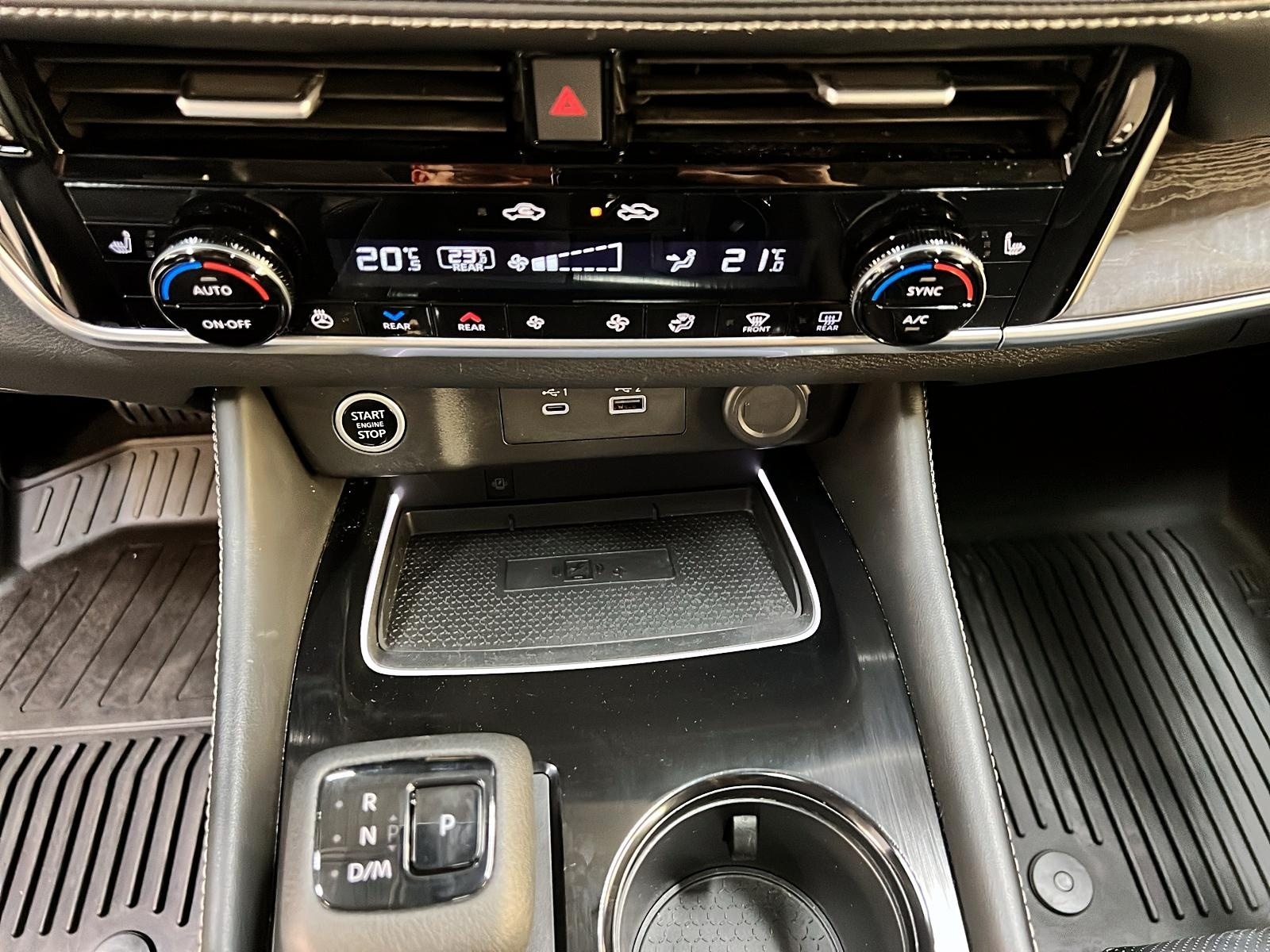 Nissan Rogue PLATINUM CUIR TOIT PANO NAV 4RM 2023 - image #17