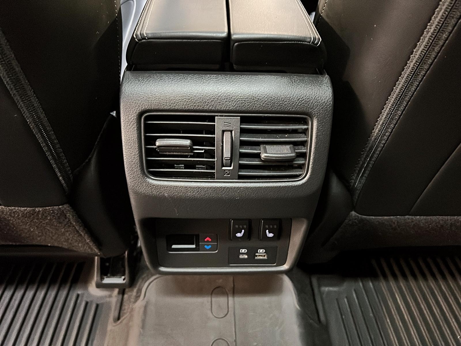 Nissan Rogue PLATINUM CUIR TOIT PANO NAV 4RM 2023 - image #11
