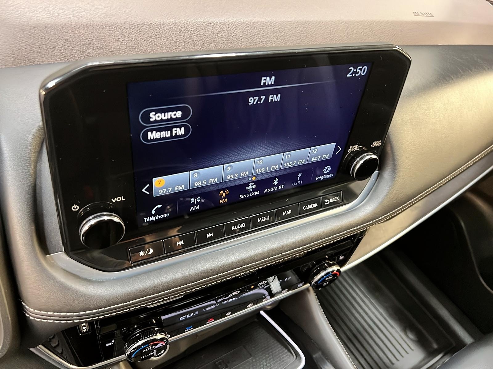 Nissan Rogue PLATINUM CUIR TOIT PANO NAV 4RM 2023 - image #18