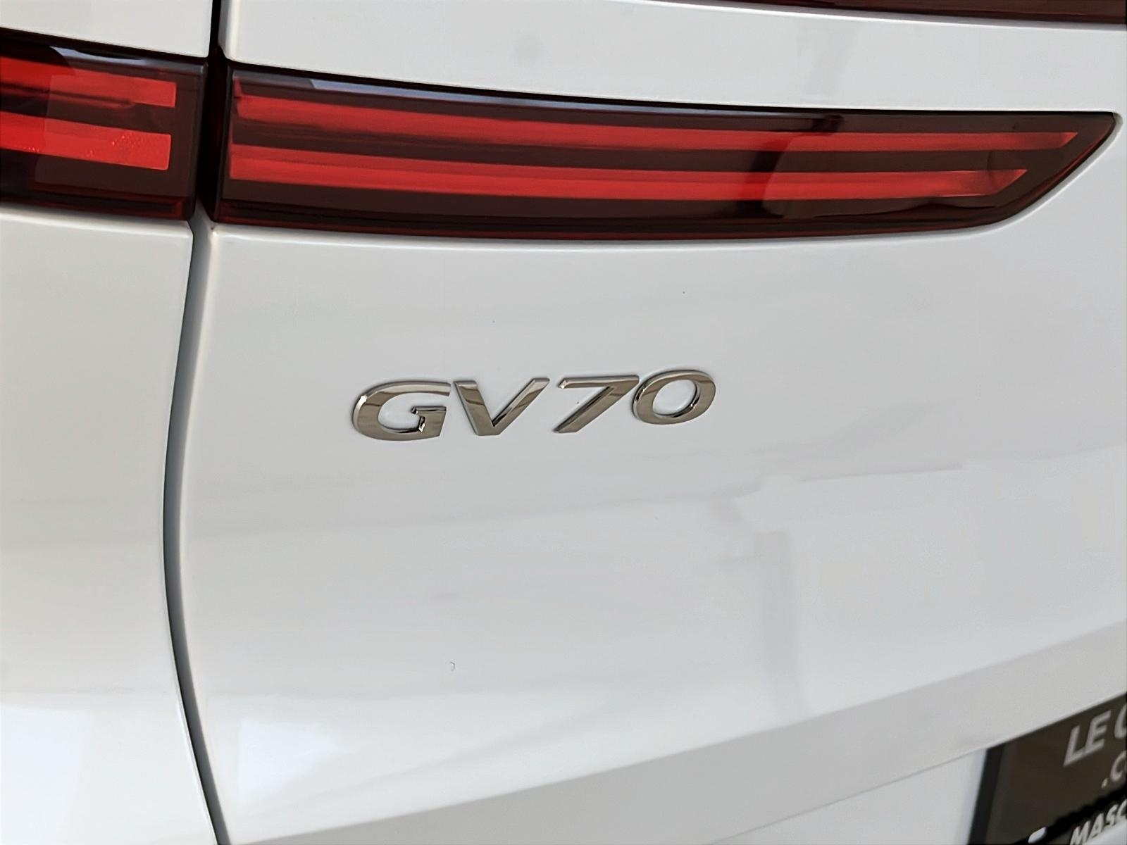 Genesis GV70 ELECTRIFIED PRESTIGE CUIR TOIT PANO NAV 4RM 2023 - image #29