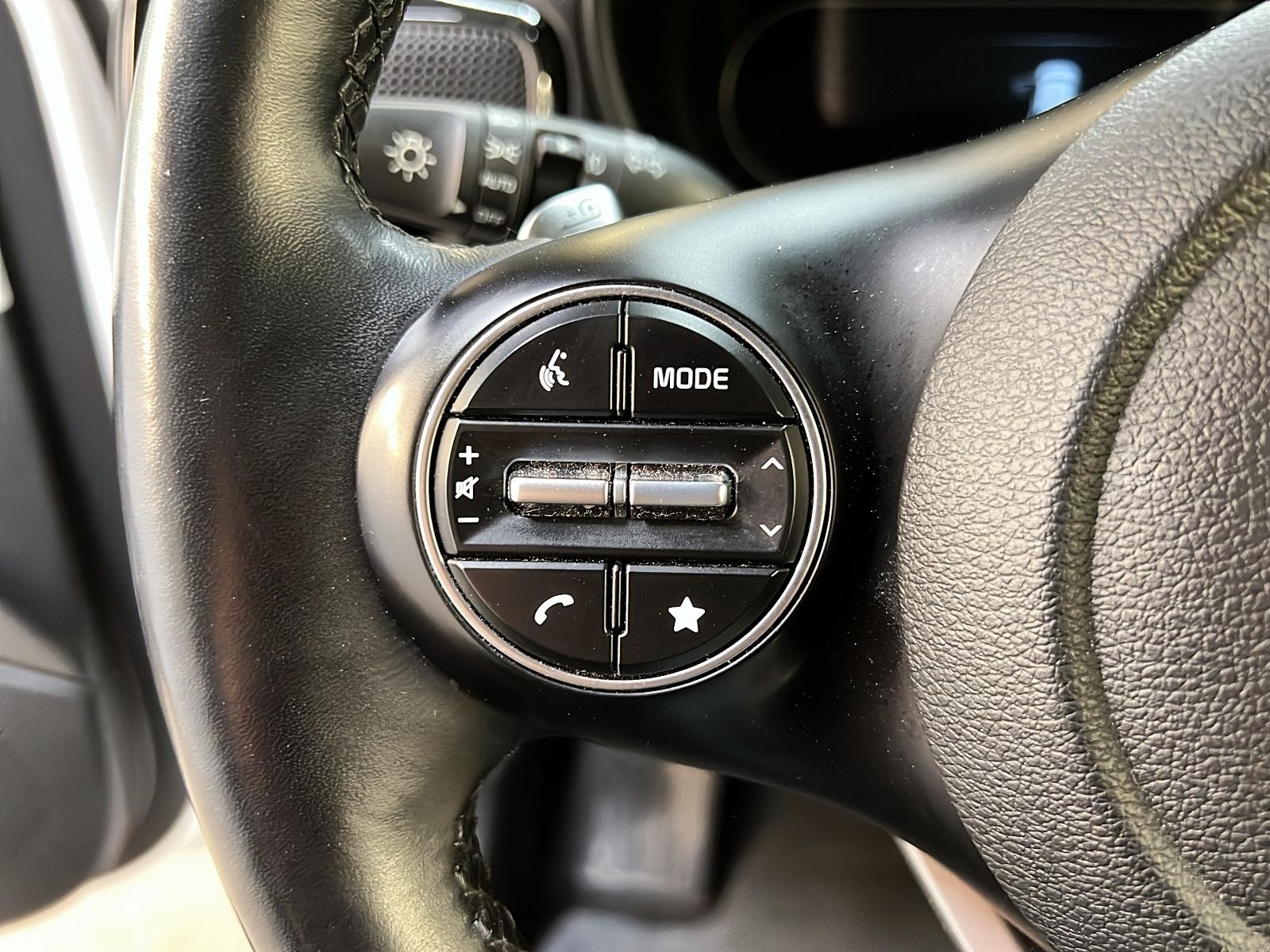 Kia Soul EV PREMIUM 2023 - image #21