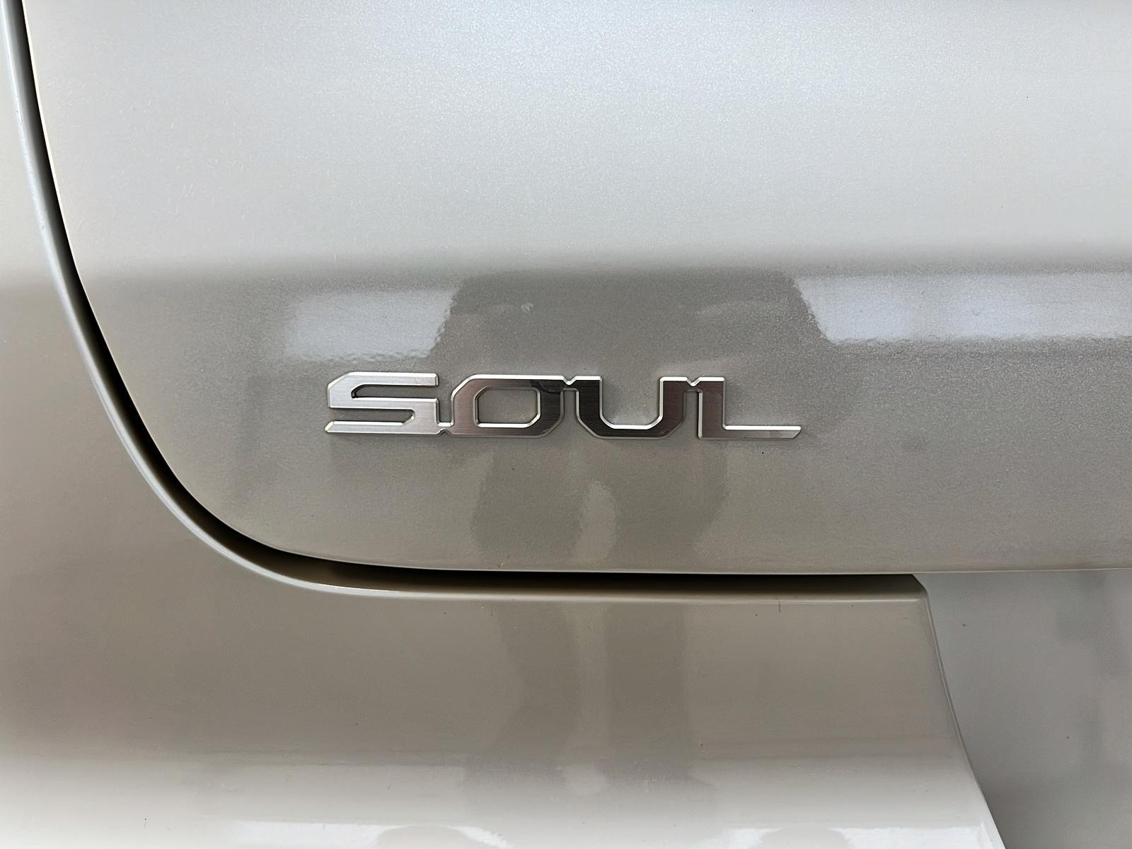 Kia Soul EV PREMIUM 2023 - image #27