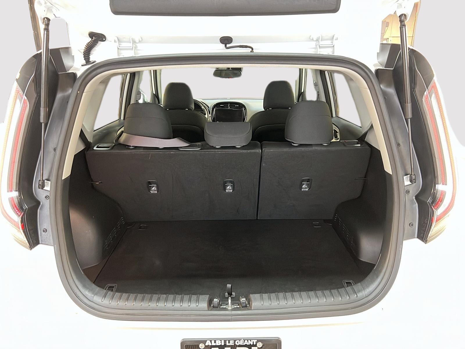 Kia Soul EV PREMIUM 2023 - image #13