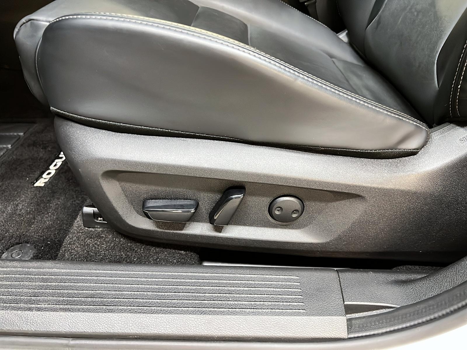 Nissan Rogue SV MIDNIGHT CUIR TOIT PANO 4RM 2023 - image #26