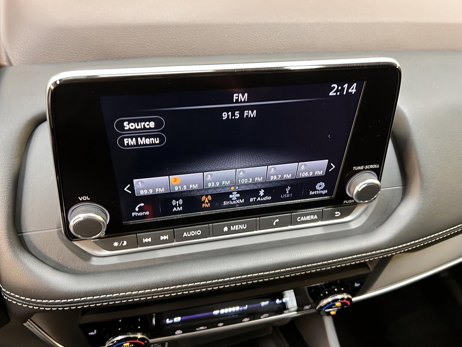 Nissan Rogue SV MIDNIGHT CUIR TOIT PANO 4RM 2023 - image #18