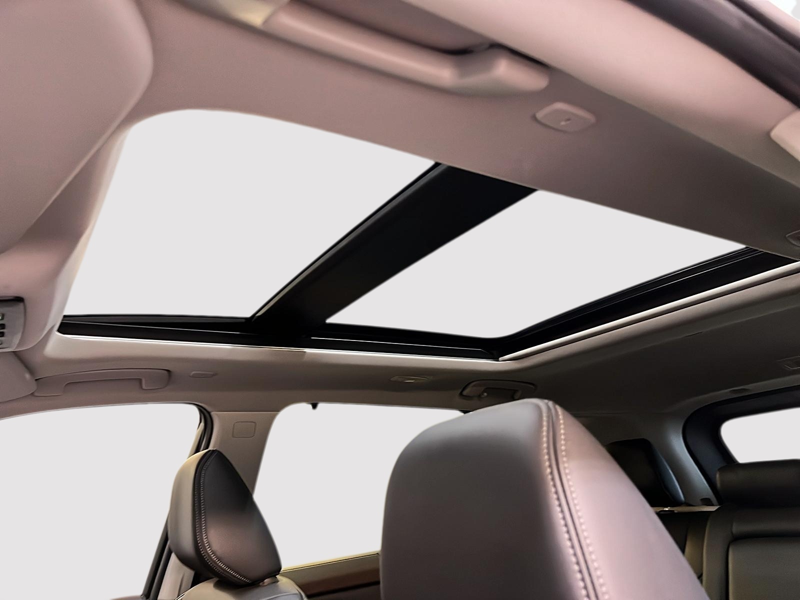 Nissan Rogue SV MIDNIGHT CUIR TOIT PANO 4RM 2023 - image #10