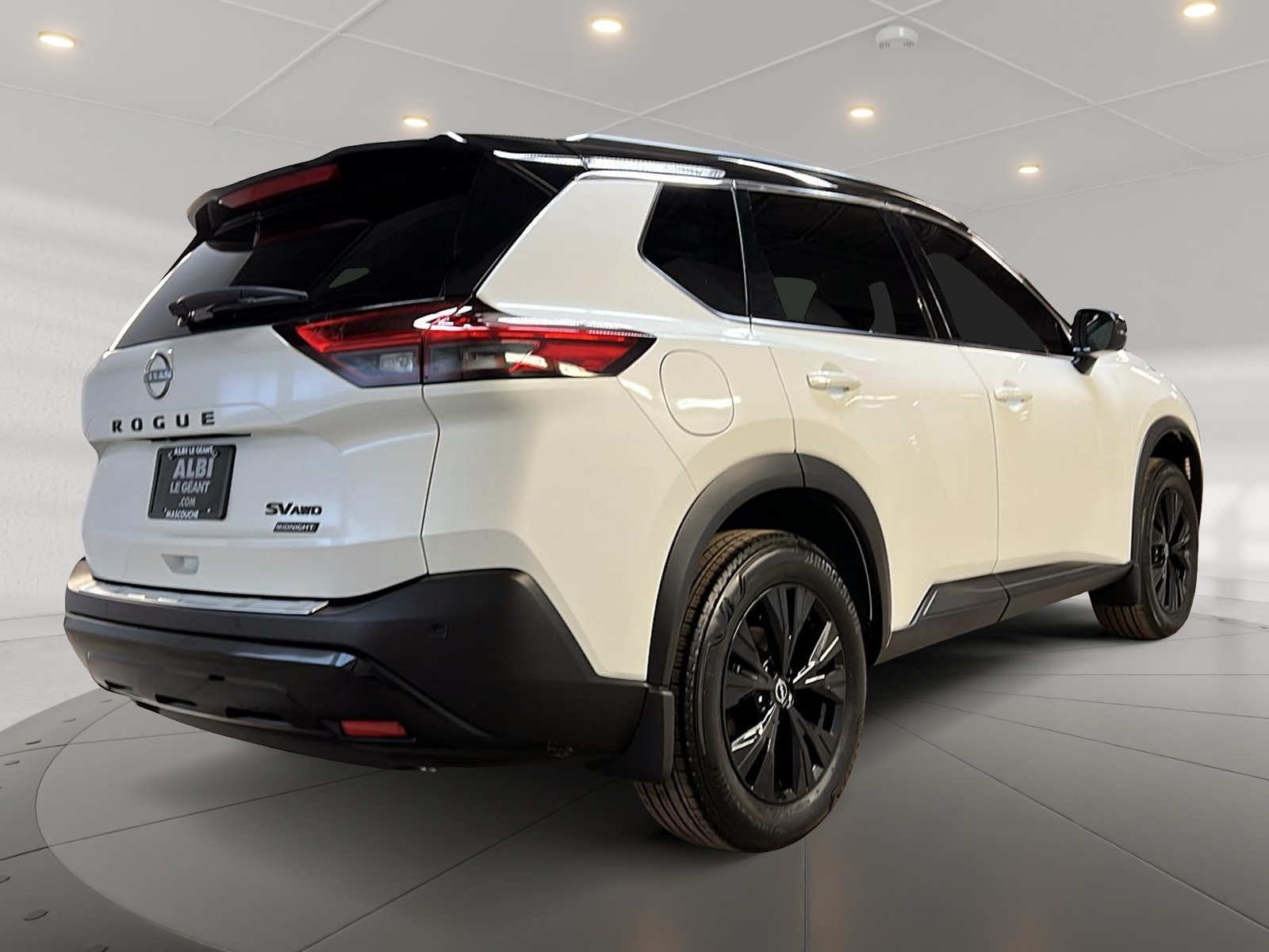 Nissan Rogue SV MIDNIGHT CUIR TOIT PANO 4RM 2023 - image #4