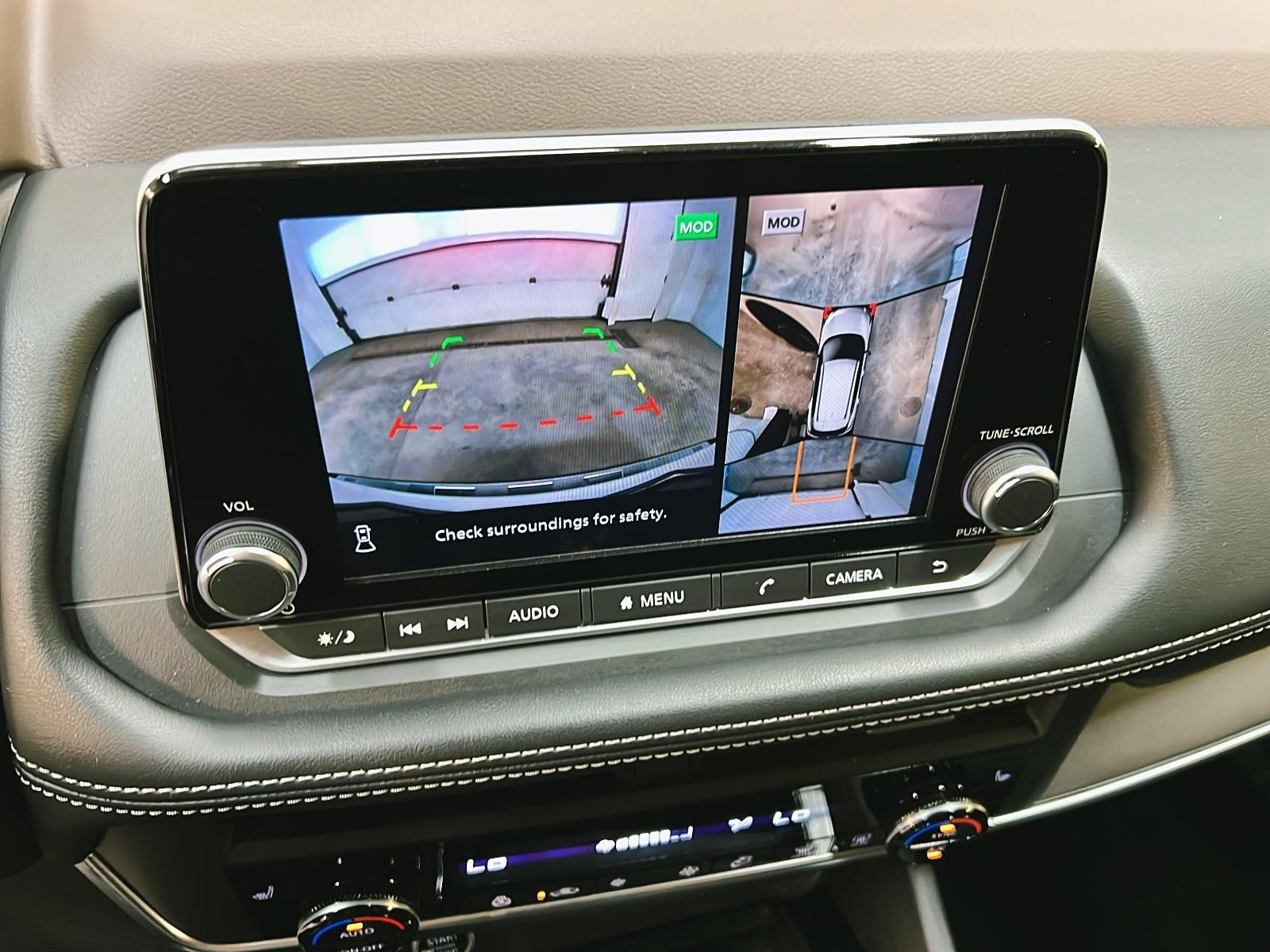 Nissan Rogue SV MIDNIGHT CUIR TOIT PANO 4RM 2023 - image #19