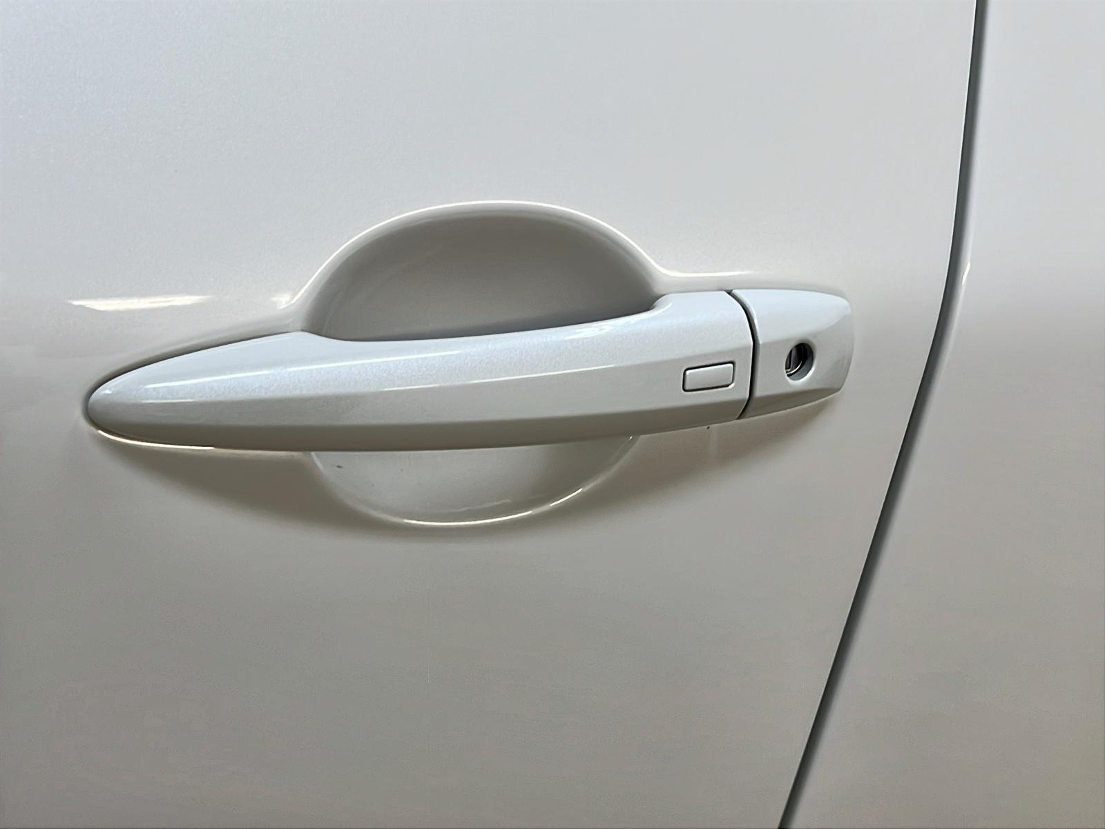 Nissan Rogue SV MIDNIGHT CUIR TOIT PANO 4RM 2023 - image #27