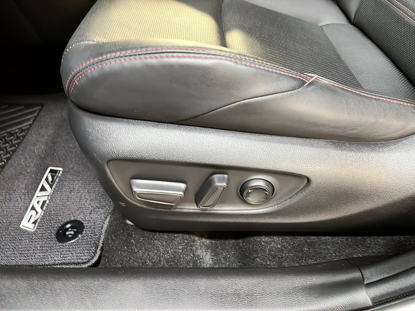 Toyota Rav4 Prime XSE TECH PLUG IN CUIR TOIT PANO NAV 4RM 2023 - image #26