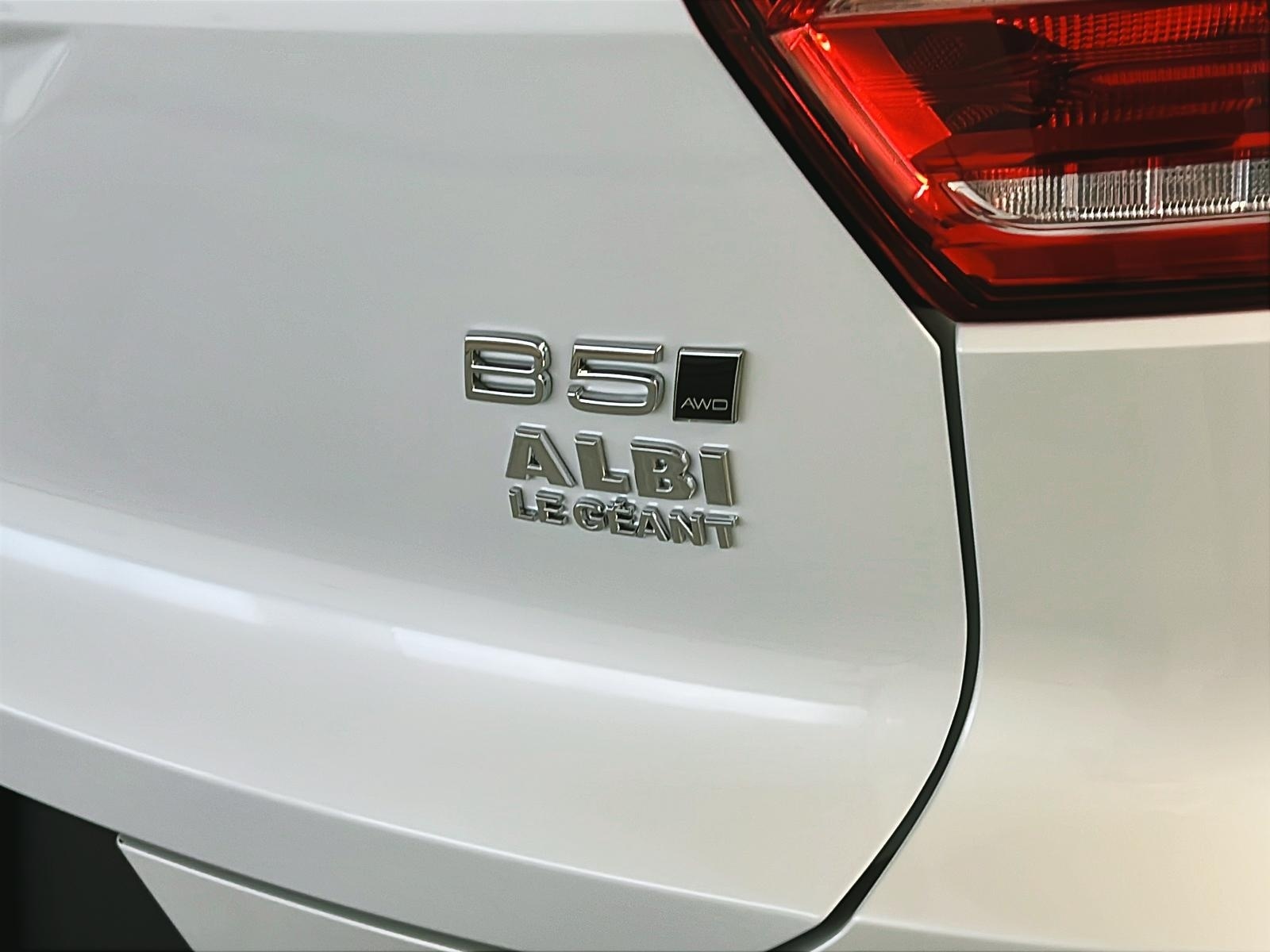 Volvo XC40 B5 PLUS CUIR TOIT PANO NAV 4RM 2025 - image #29