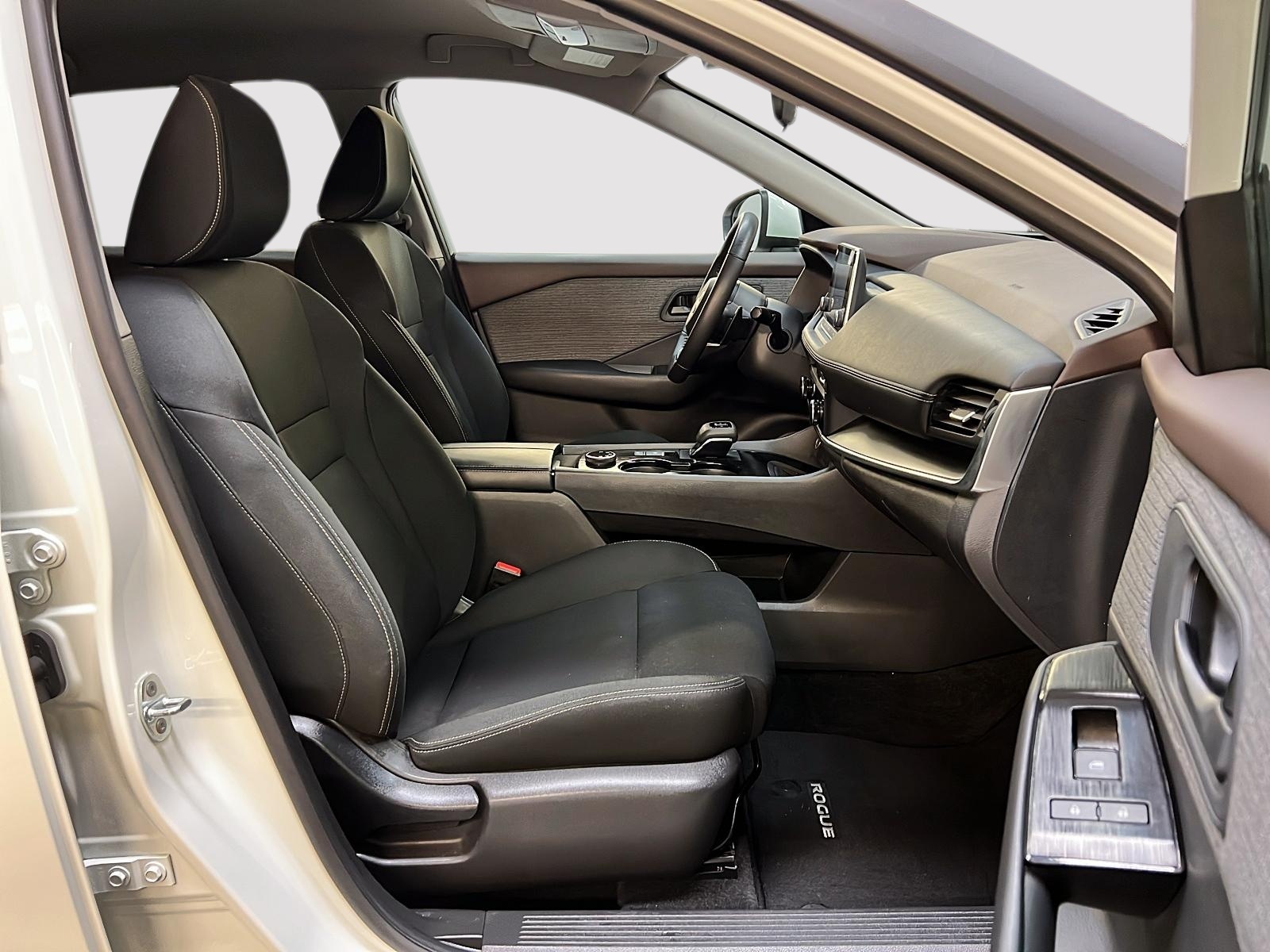 Nissan Rogue S 4RM 2023 - image #8