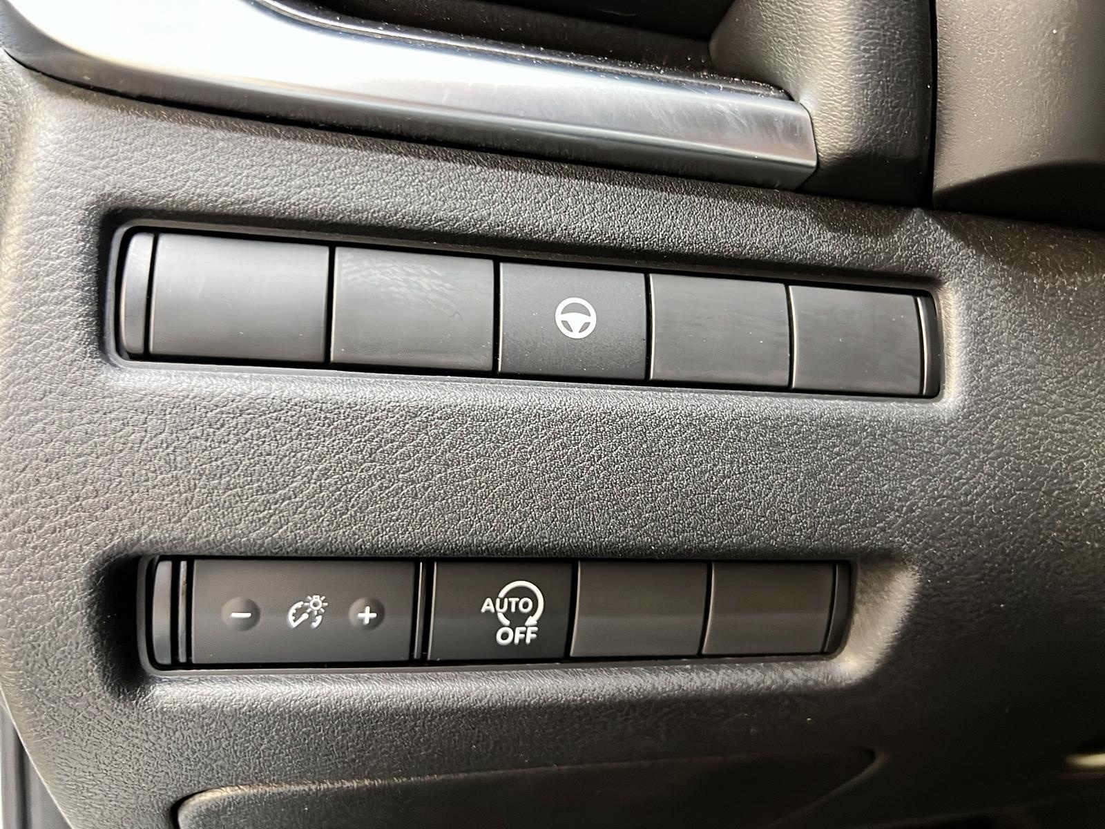 Nissan Rogue SV TOIT PANO  4RM 2023 - image #21