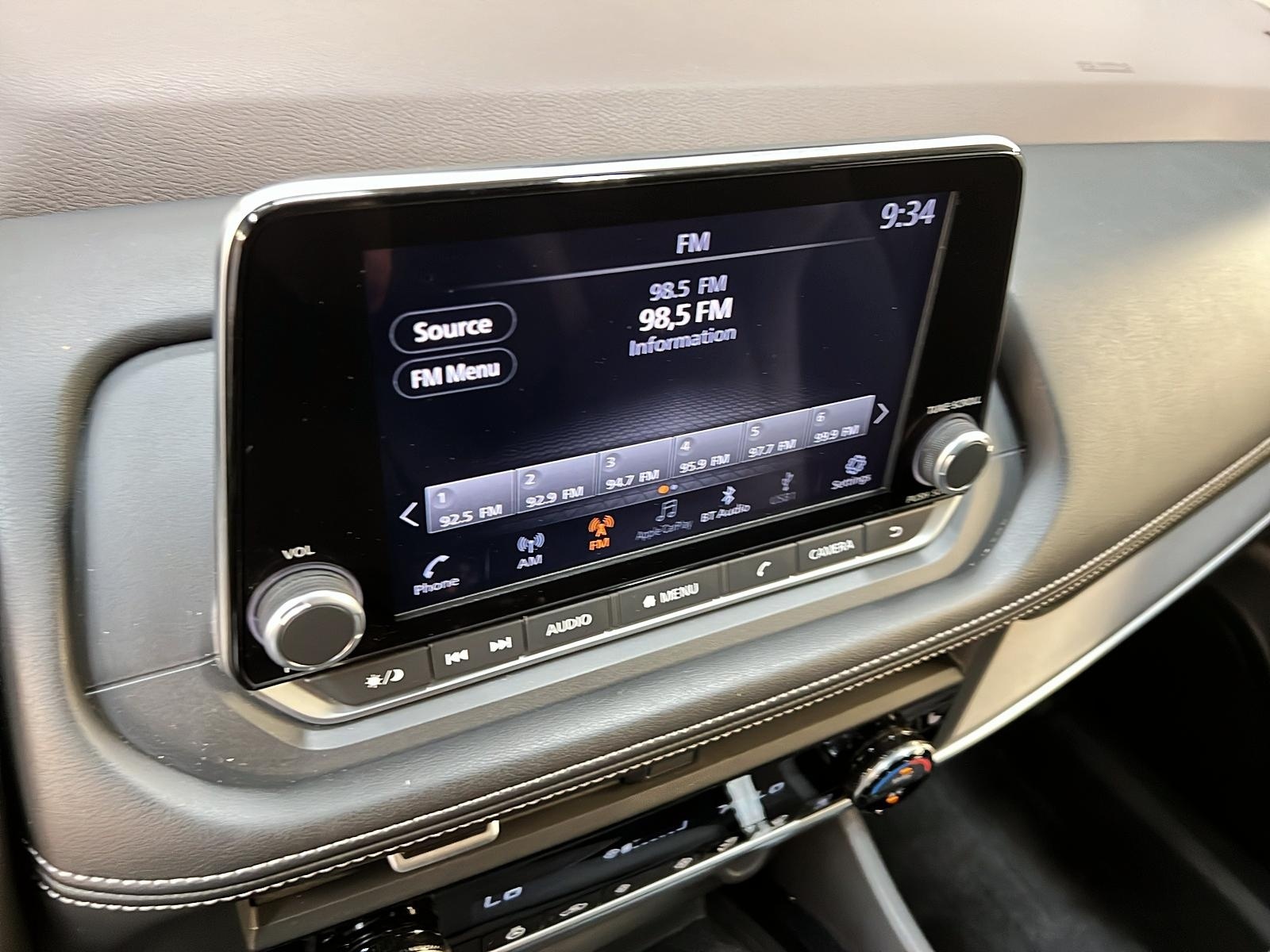 Nissan Rogue SV TOIT PANO  4RM 2023 - image #16