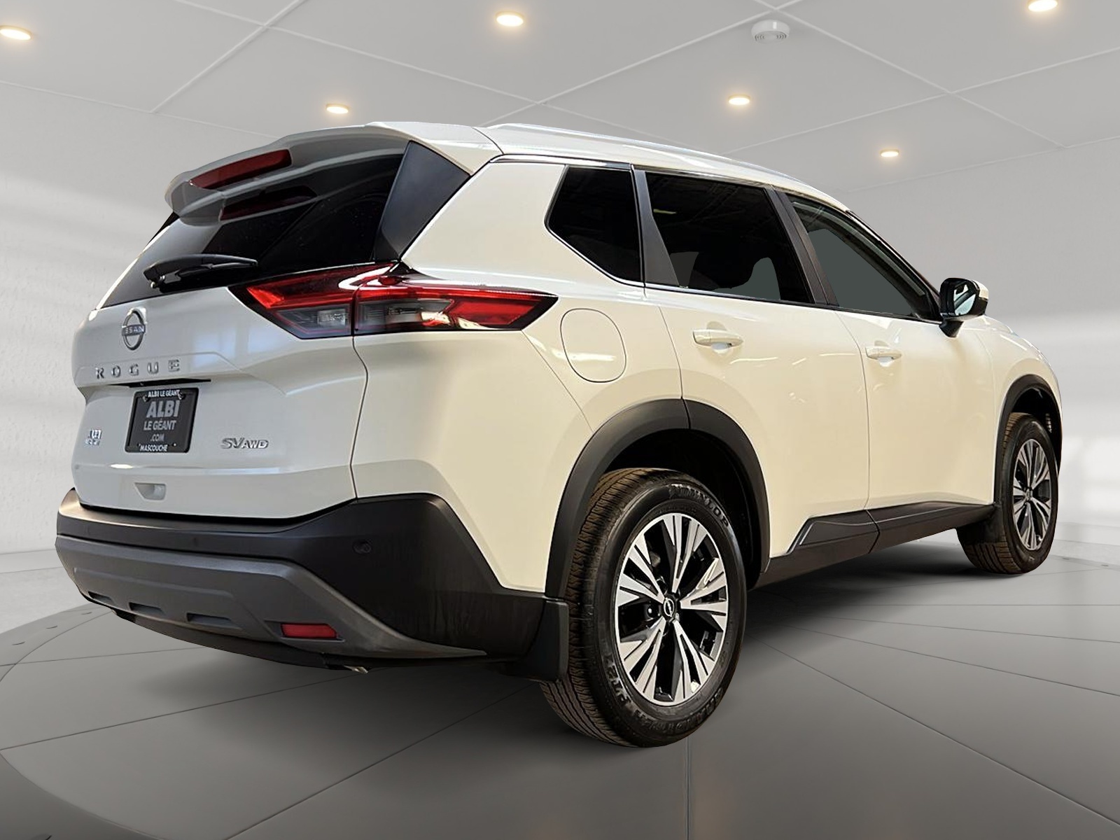 Nissan Rogue SV TOIT PANO  4RM 2023 - image #4