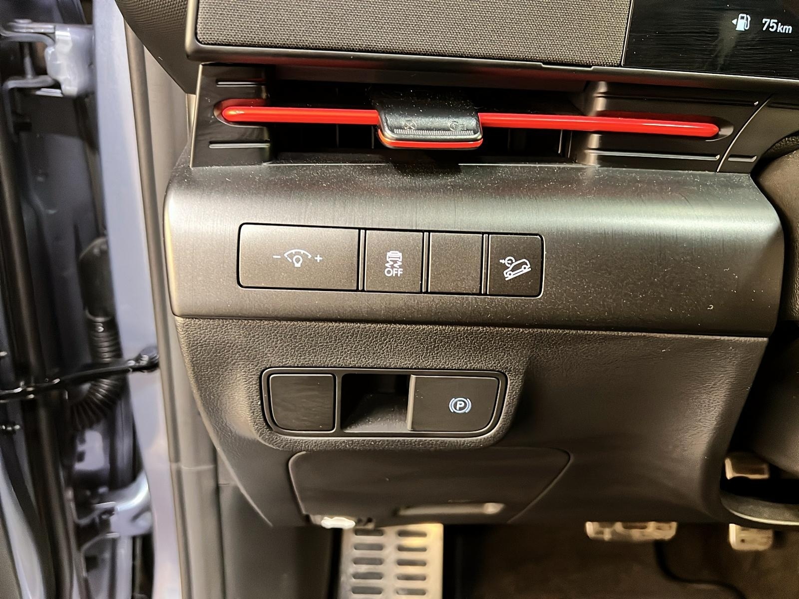 Hyundai Kona N-LINE 1.6T  TOIT 4RM 2024 - image #22