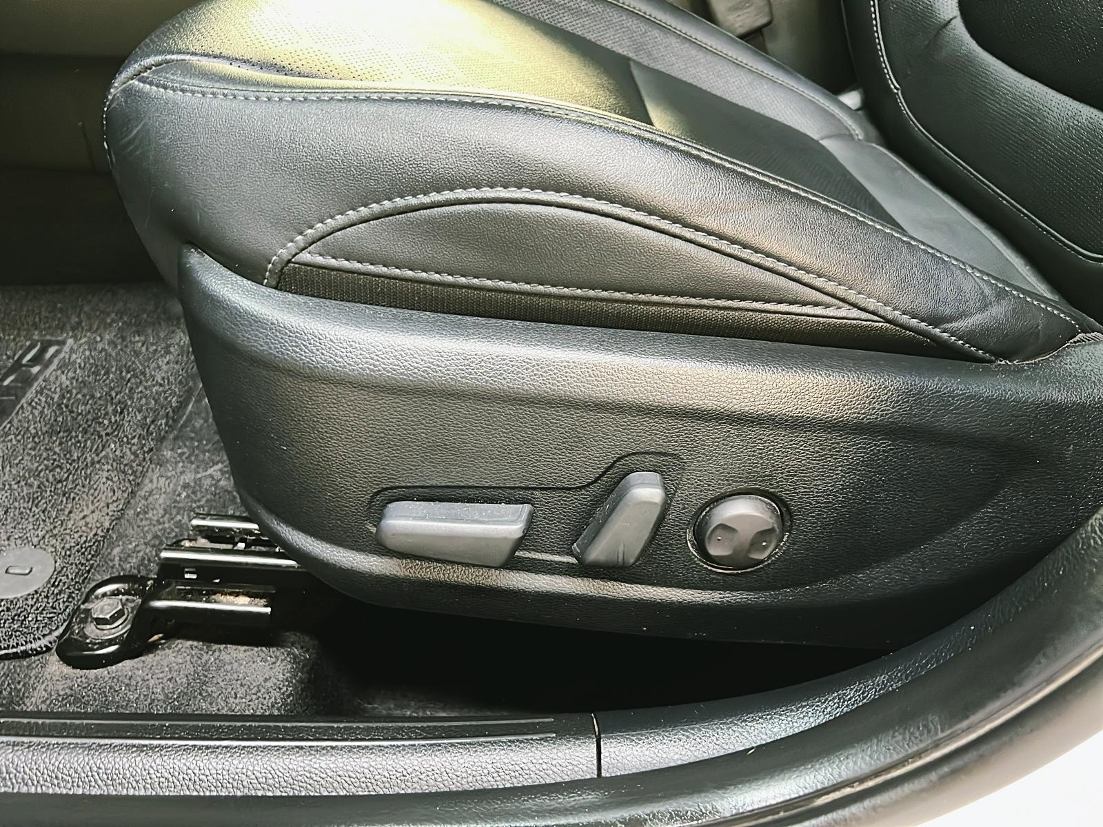 Kia SELTOS EX PREMIUM CUIR TOIT NAV 4RM 2024 - image #26