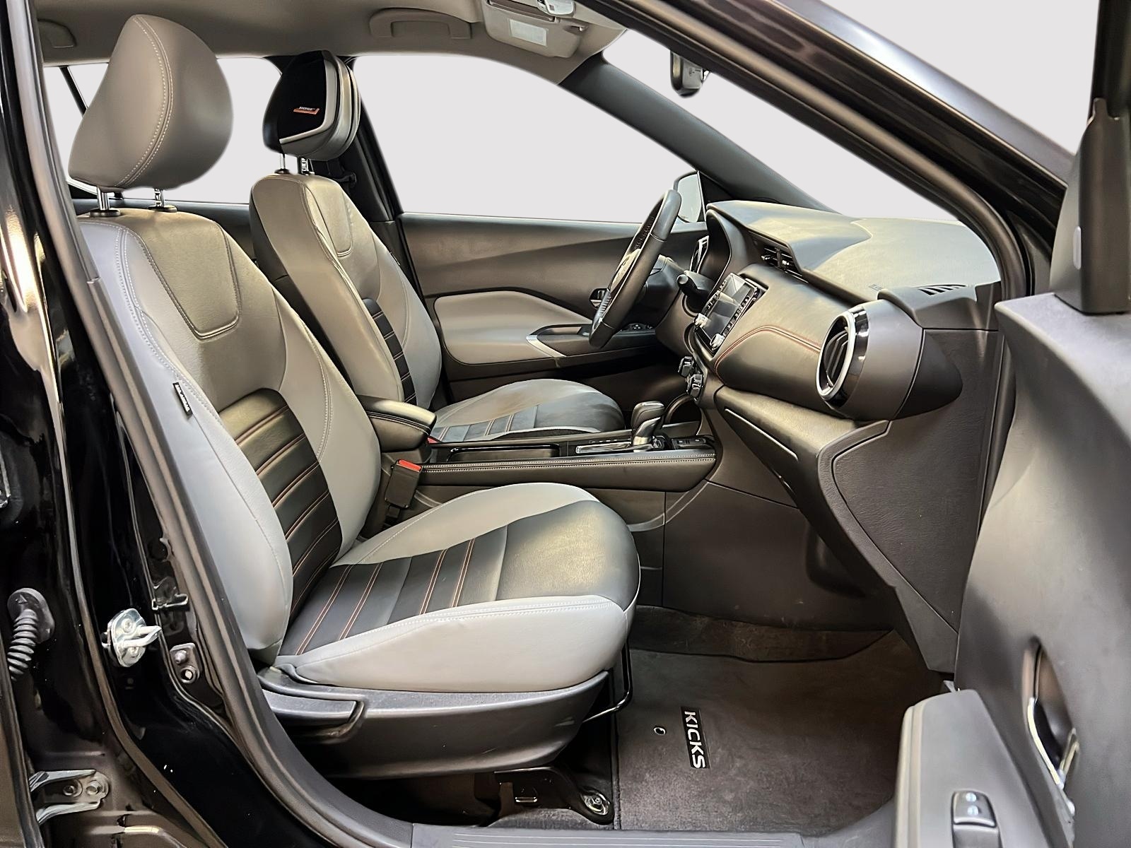 Nissan Kicks SR PREMIUM CUIR 2023 - image #8
