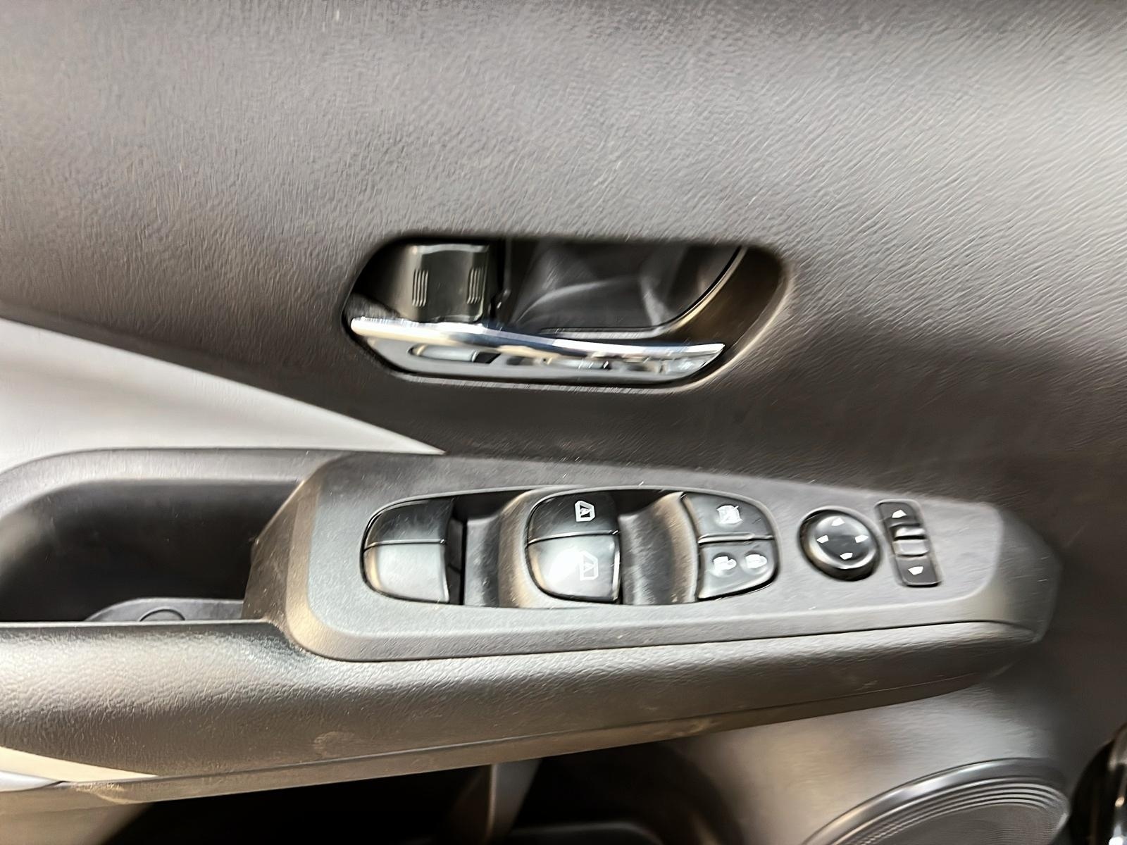 Nissan Kicks SR PREMIUM CUIR 2023 - image #21