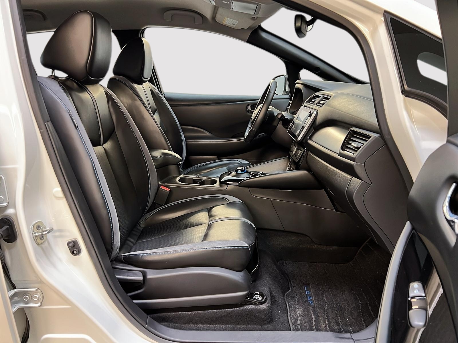 Nissan Leaf SL PLUS CUIR NAV 2023 - image #8