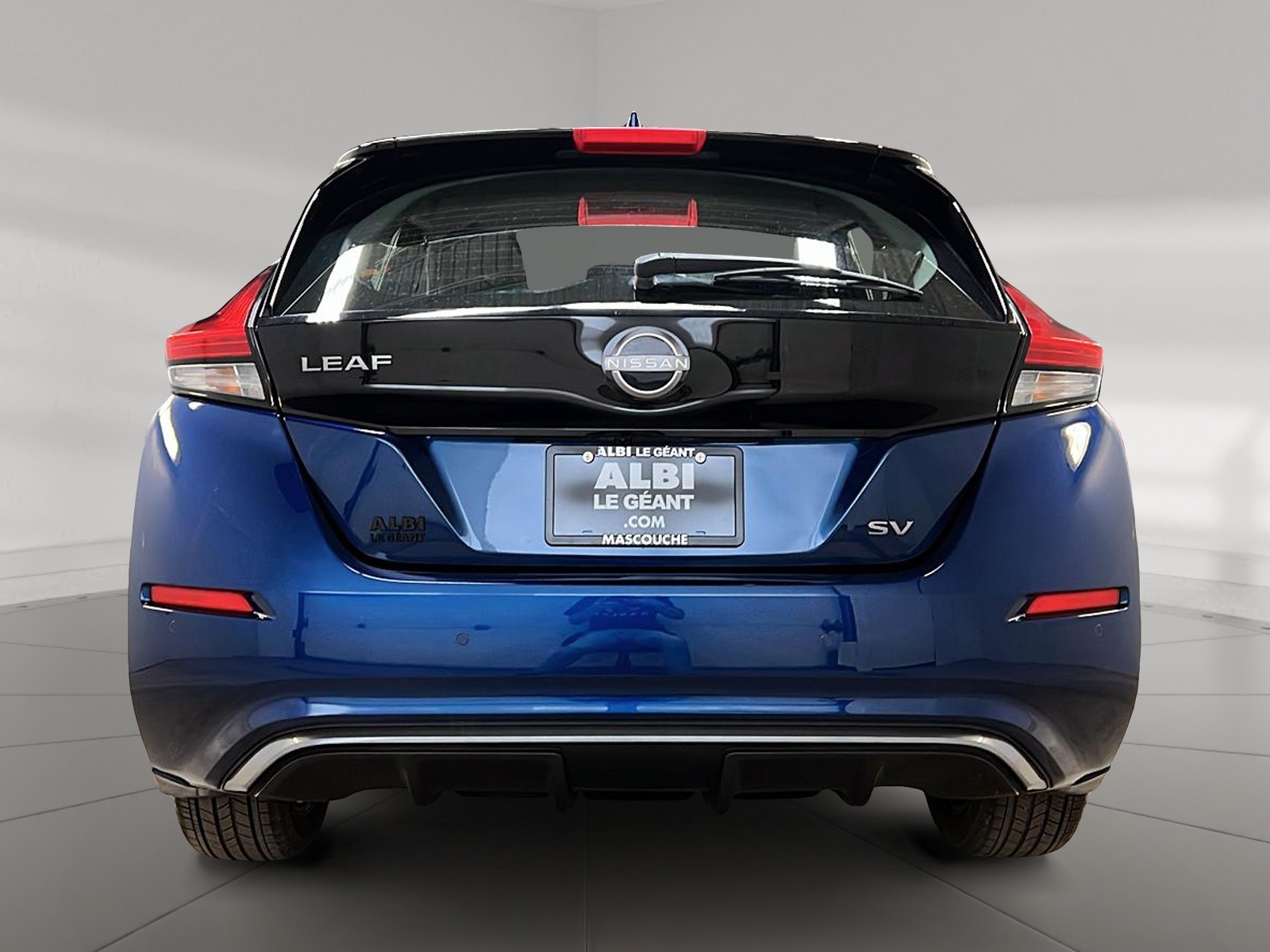 Nissan Leaf SV NAV 2023 - image #9