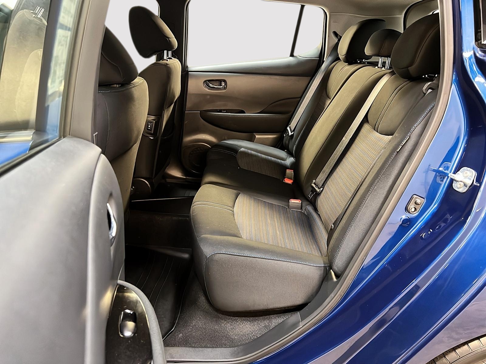 Nissan Leaf SV NAV 2023 - image #9