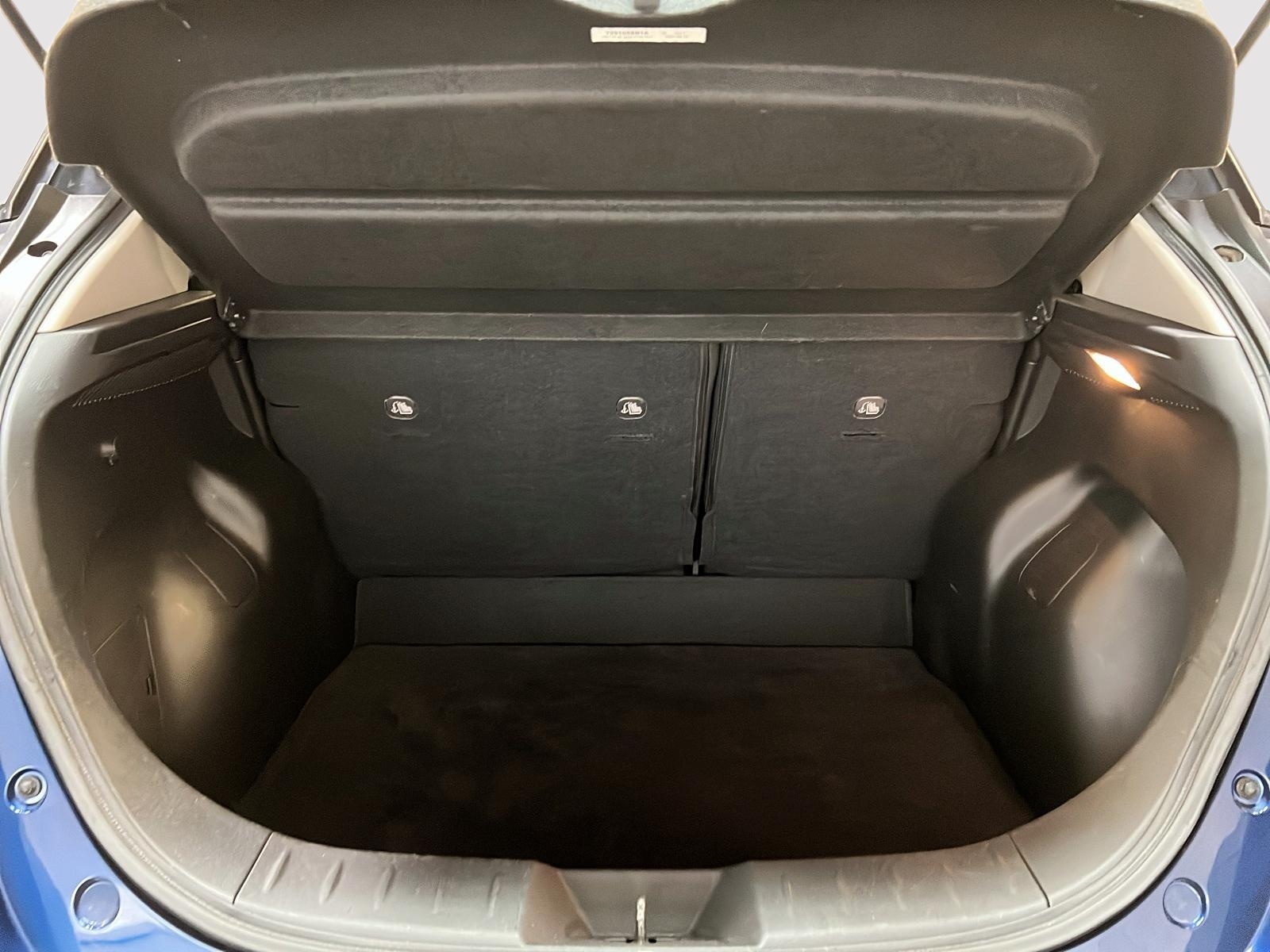 Nissan Leaf SV NAV 2023 - image #12