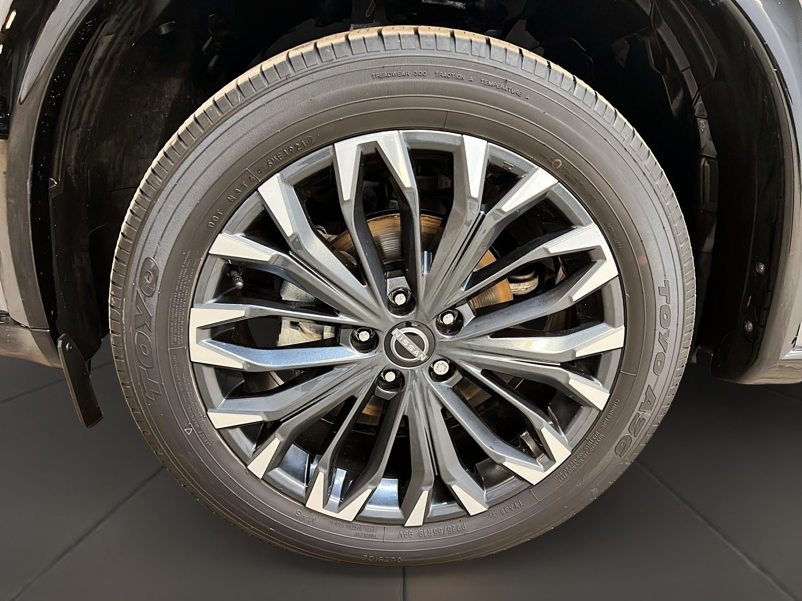 Nissan Rogue PLATINUM CUIR TOIT PANO NAV 4RM 2024 - image #30