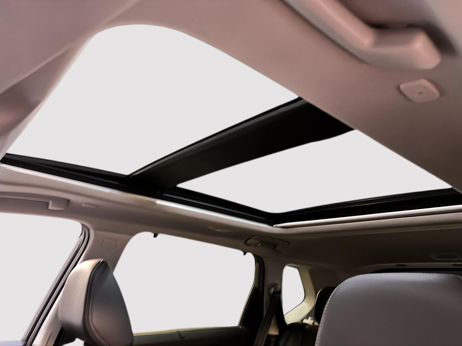 Nissan Rogue PLATINUM CUIR TOIT PANO NAV 4RM 2024 - image #10
