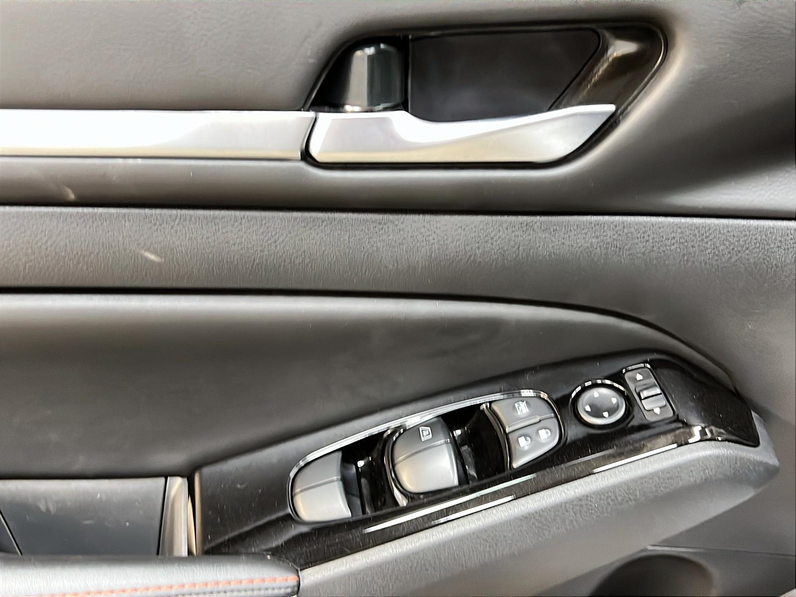Nissan Altima SR PREMIUM CUIR TOIT NAV 4RM 2024 - image #23