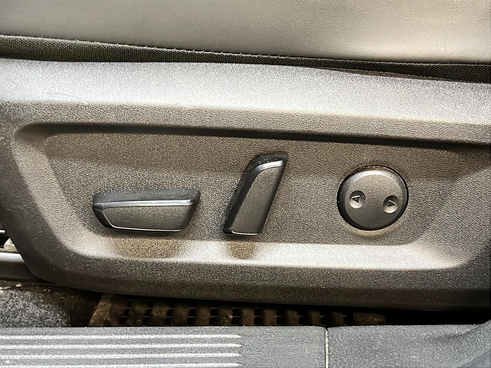 Nissan Rogue SV MIDNIGHT CUIR TOIT PANO 4RM 2023 - image #26